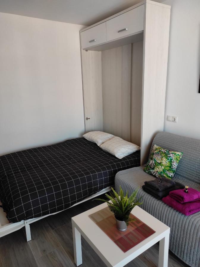 Estudio Recien Reformado En Primera Linea De Playa Apartment Benalmádena Exterior foto